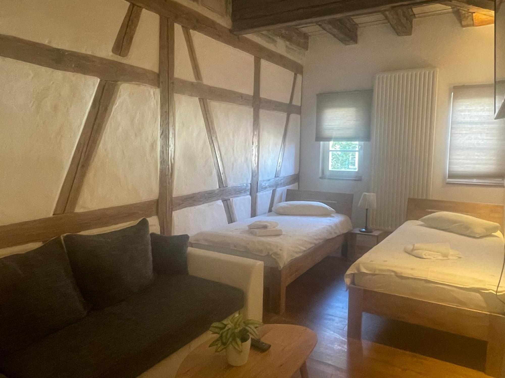 Gaestezimmer An Der Stadtmauer Besigheim Bagian luar foto
